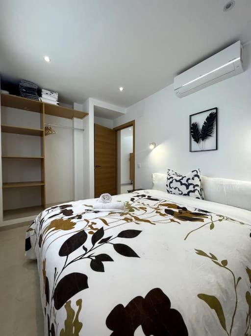 Belle Villa Contemporaine Piscine Privee Empuriabrava Bagian luar foto